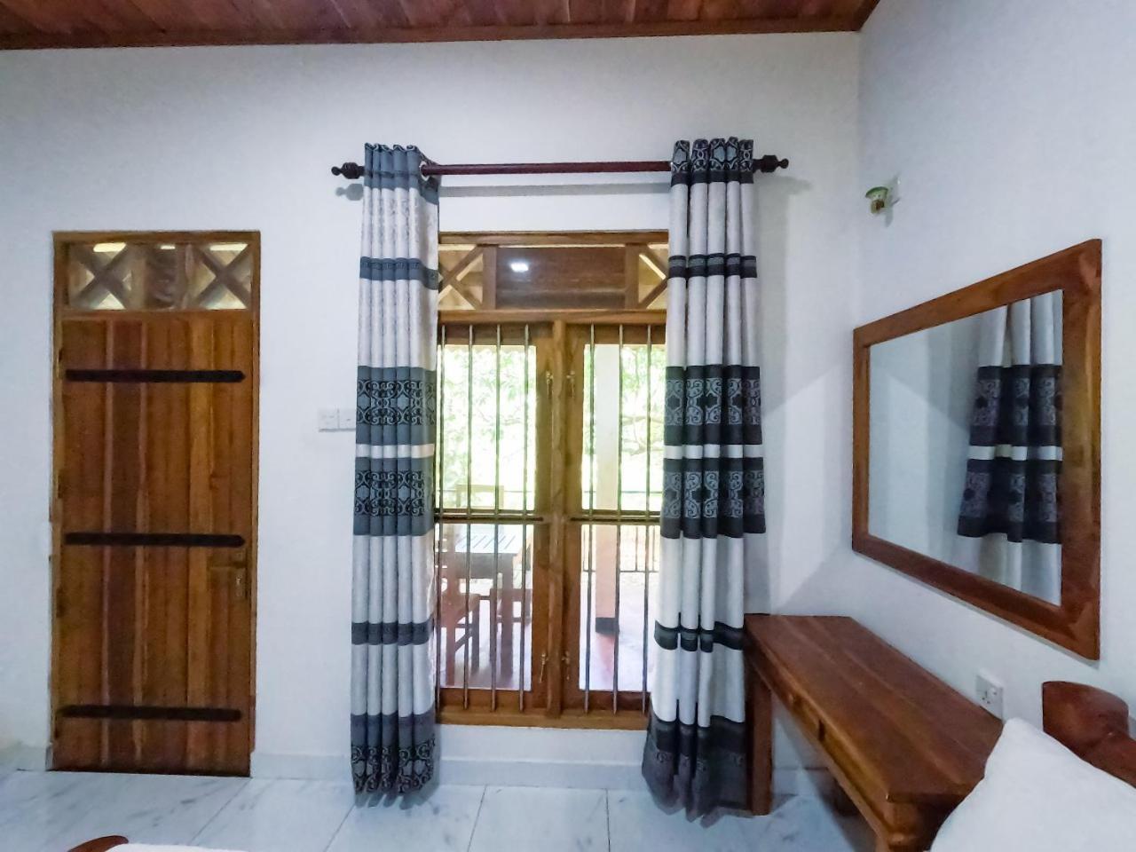 Hotel Wild Heaven Udawalawe Exterior foto